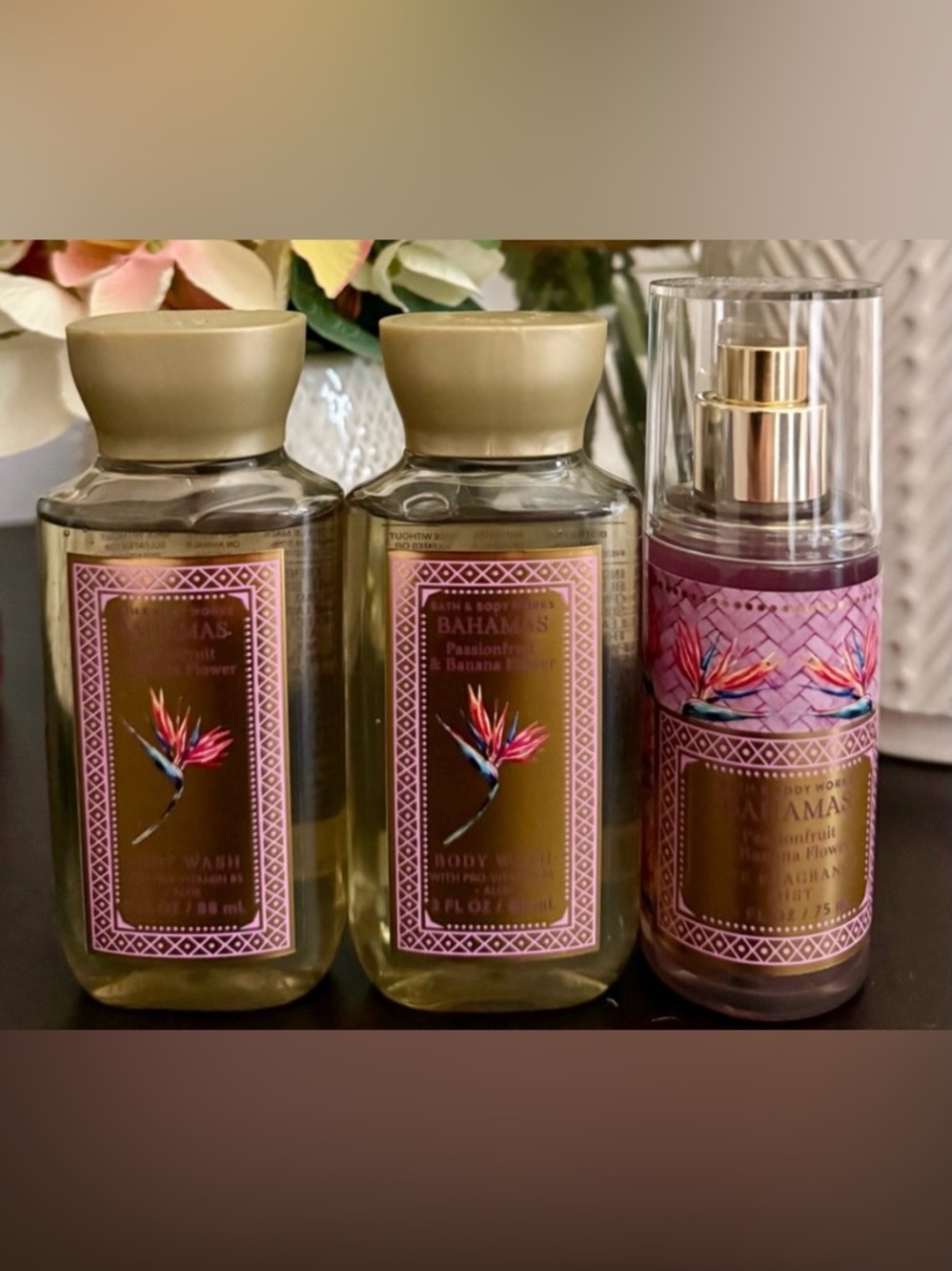 🆕🪷 SALE! BATH & BODY WORKS “PASSIONFRUIT & BANANA FLOWER” MINI BODY CARE SET.